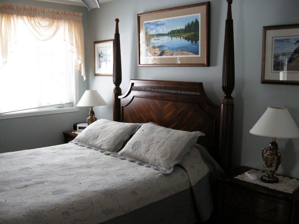 Tucked Inn The Harbour B&B Victoria Harbour Room photo